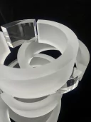 Vnitřní rovnováha - lepená broušená plastika